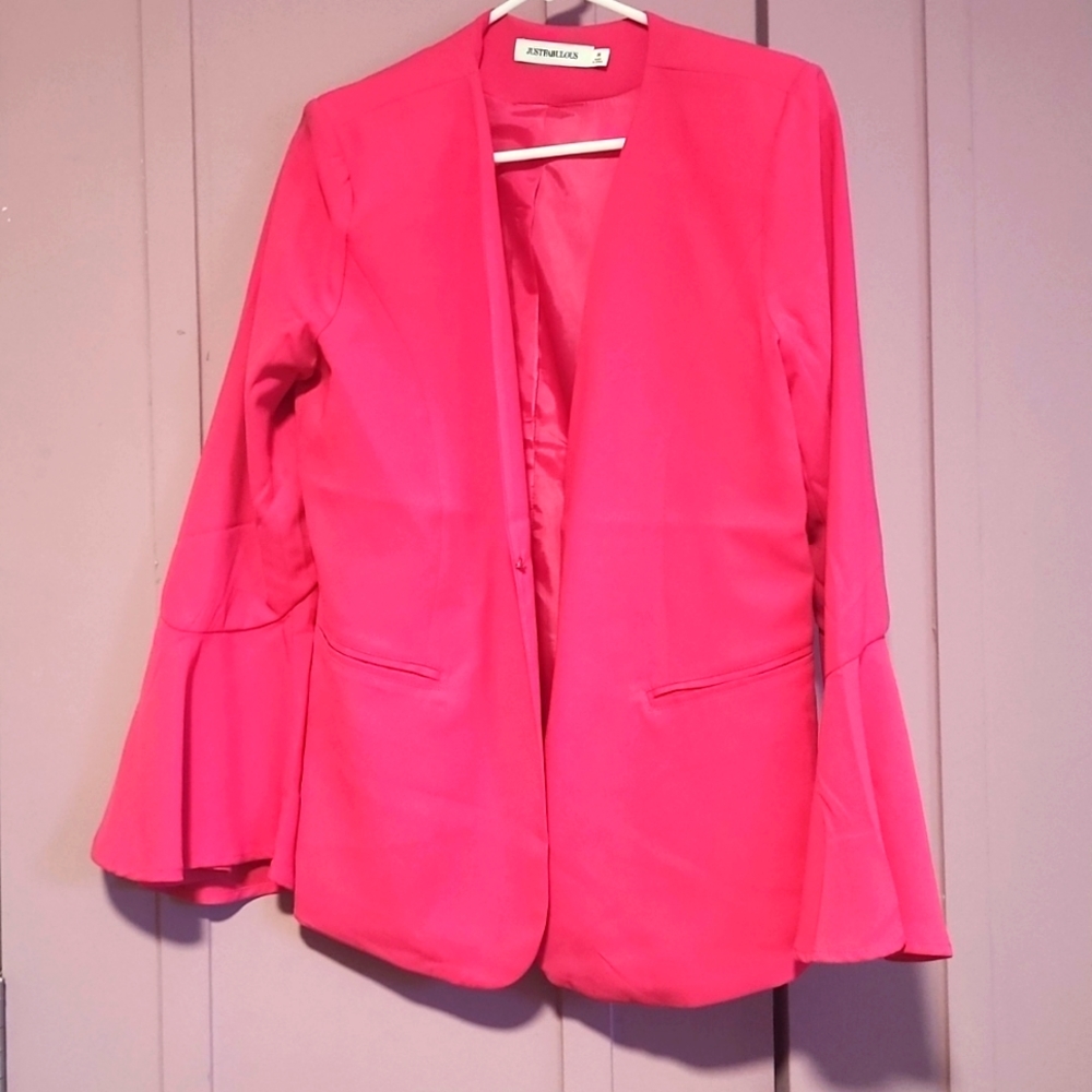 Ruffle sleeve jacket